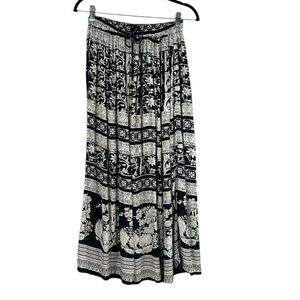 Cute Options Black & White Floral Boho Folk Summer Spring Maxi Dress Size Small